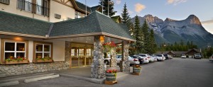 Coast-Canmore-Hotel-and-Conference-Centre-Image-Slider_Exterior